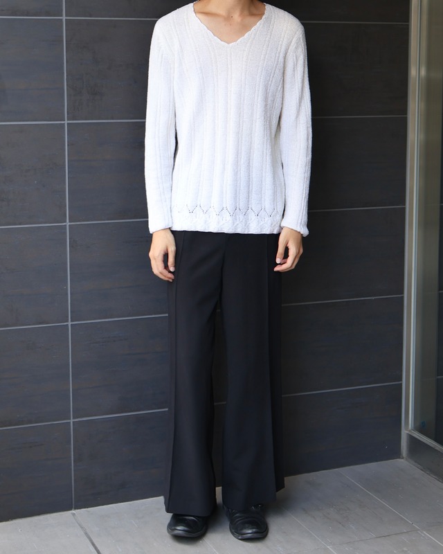 v neck nylon knit