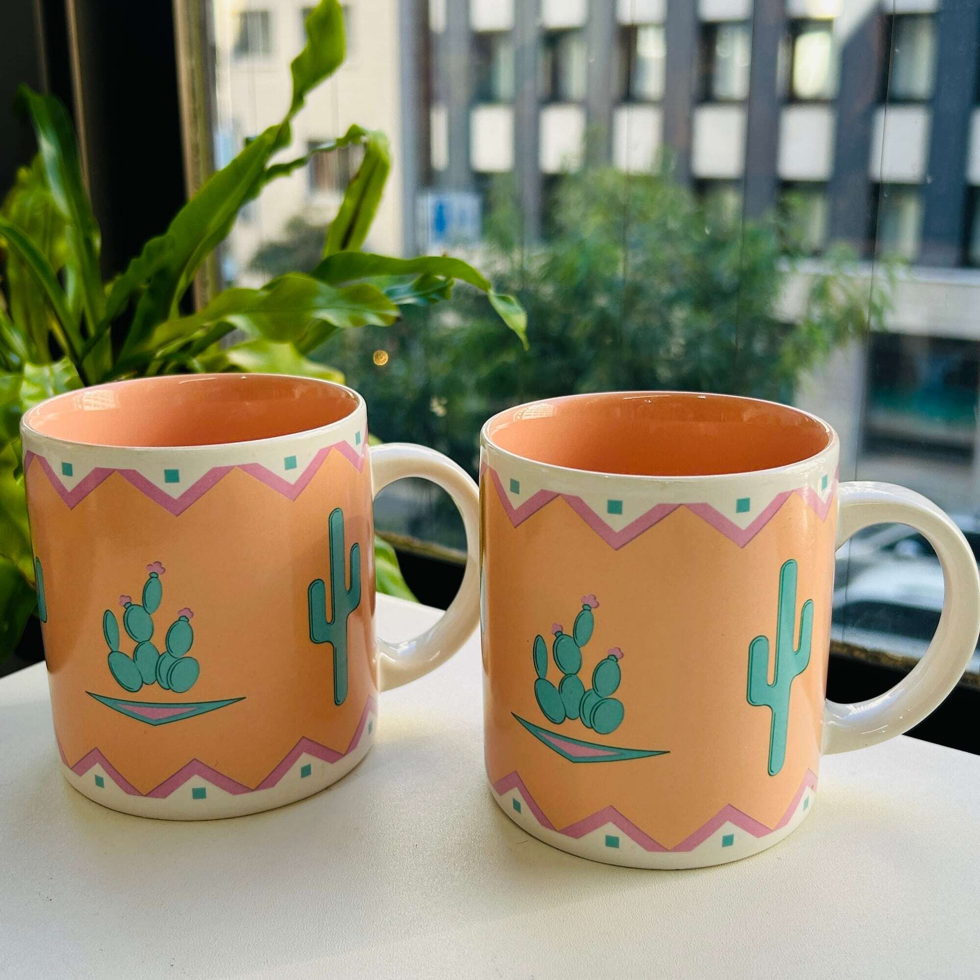 サーモンピンク・サボテンマグカップ（内側汚れあり） | Milo Antiques