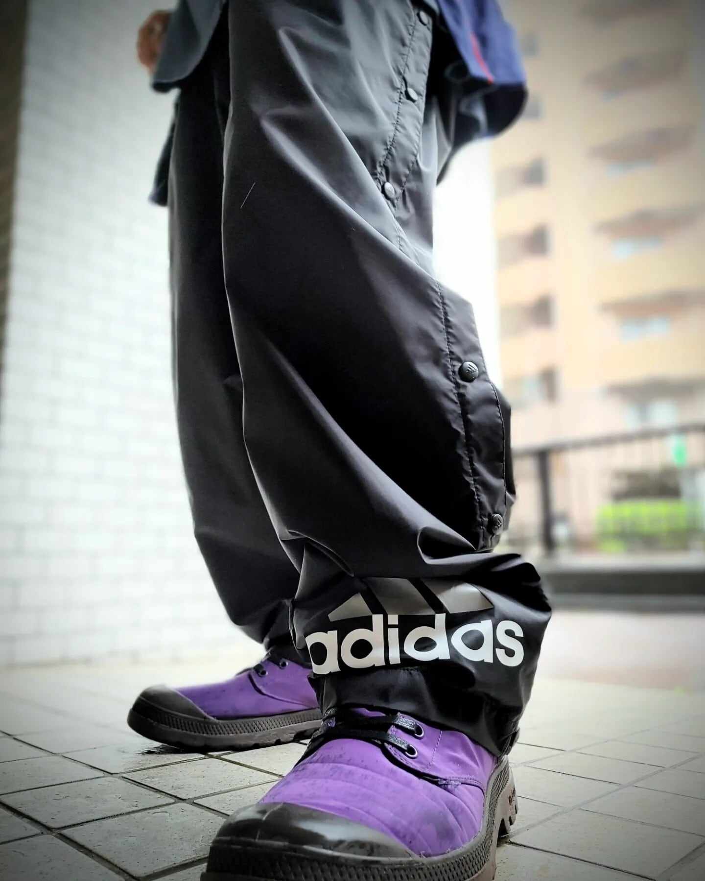 adidasトラックパンツ ナイロン サイドスナップ アディダス 古着 adidasトラックパンツ ナイロン サイドスナップ アディダス 古着
