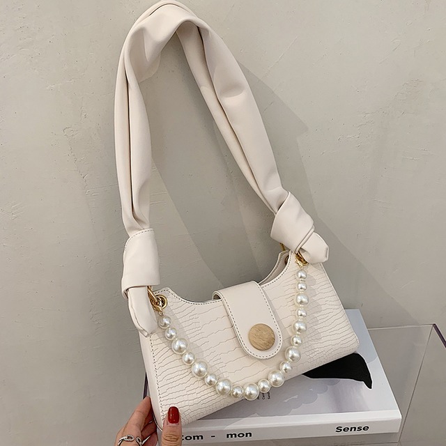 フレンチニッチデザインバッグ女性2020年人気の新しいトレンディなファッションワンショルダー脇の下バッグネット赤ワイルドバッグ Tiancai_Wing_Bag4925401