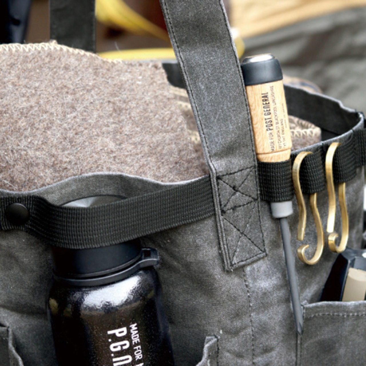 POST GENERAL ポストジェネラル WAXED CANVAS TOOL BAG ROUND ワックスドキャンバス　ツールバッグ ラウンド 全2色