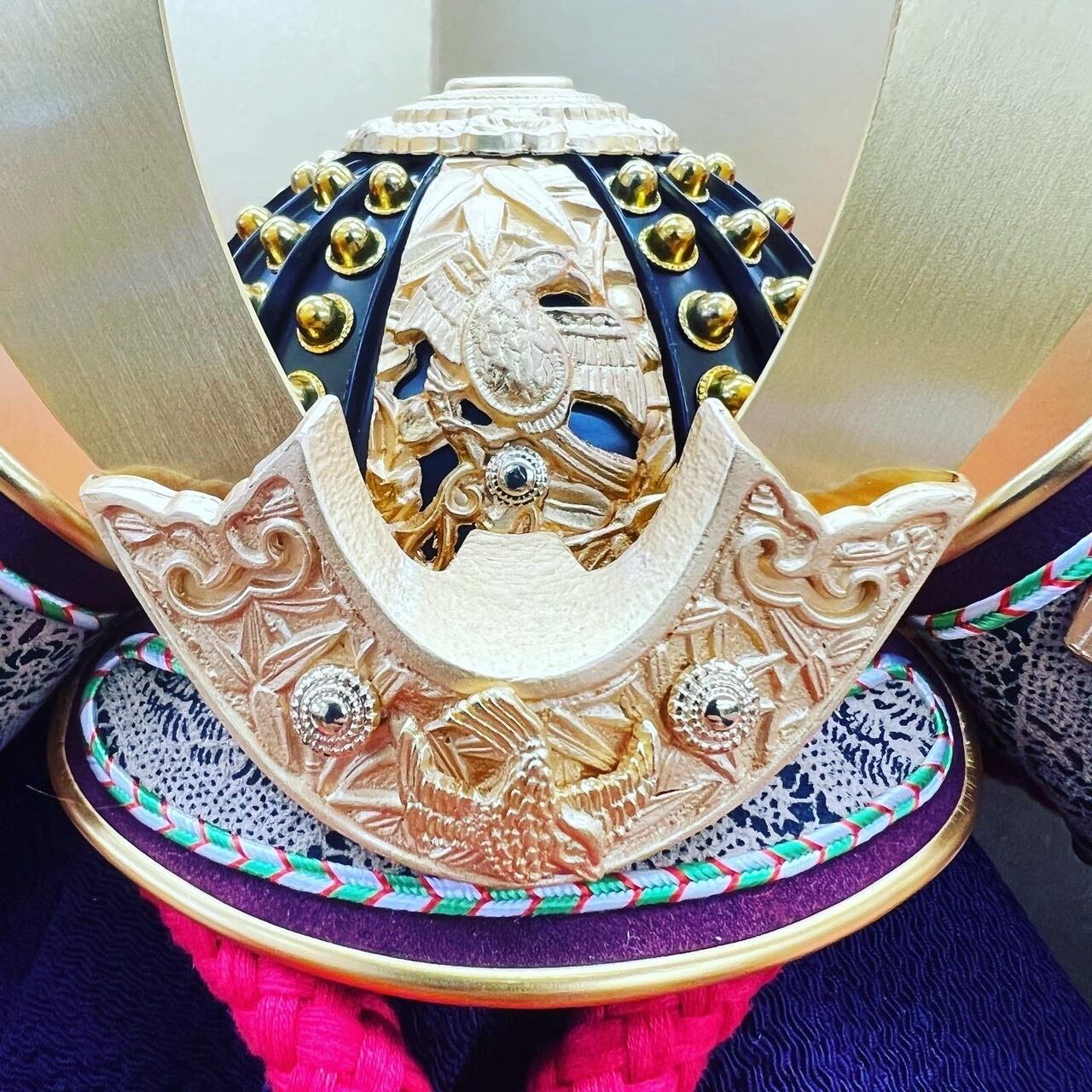 五月人形 | 竹雀之兜 10号 | 春日大社模写 | 純金箔押 | No.TU03 五月人形 | 竹雀之兜 10号 | 春日大社模写 | 純金箔押 | No.TU03
