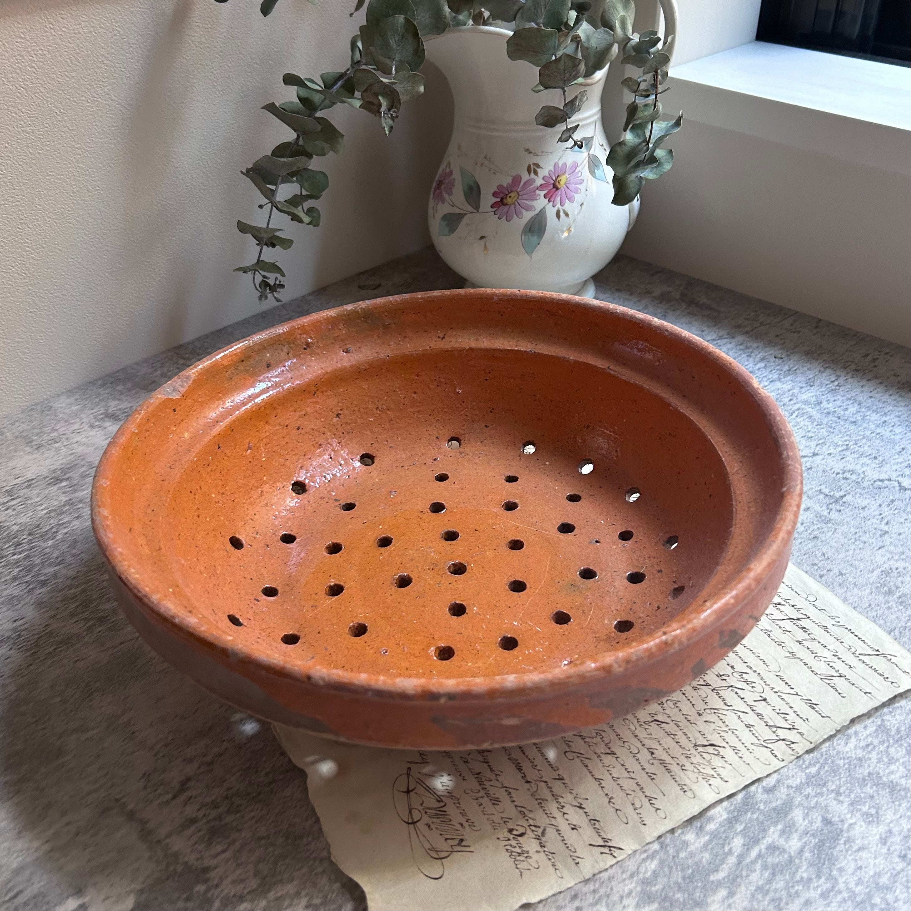 南仏 テラコッタ 深い穴あきボウル フランス アンティークプレート