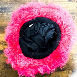 UNFINISHEDピンクファーハット