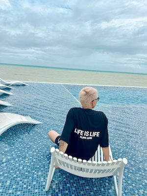 LIFE isオリジナル ラバーロゴTシャツ ¥6,990+tax