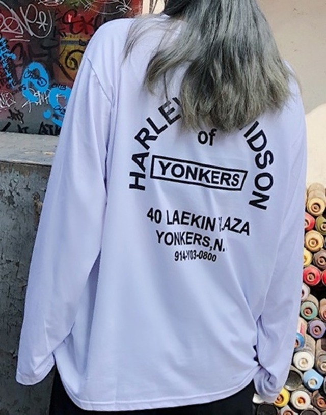 シンプルなデザインにオシャレなロゴのコーディネートがgood ｔシャツ 紫 青 白 Stepwall