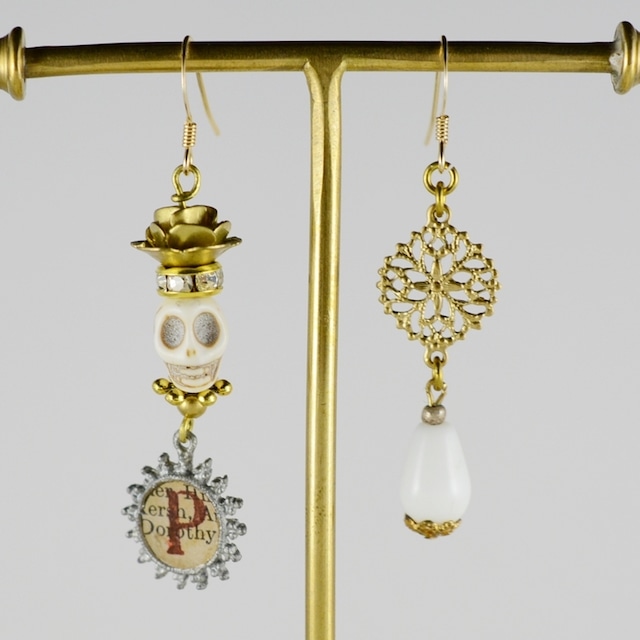 < Earrings >PーNO.874