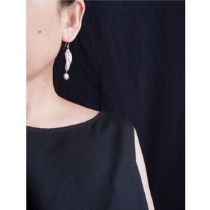 【K14gf】Baroque Pearl［！］ Exclamation Earring ／バロックパール 感嘆符ピアス（片耳用）Large