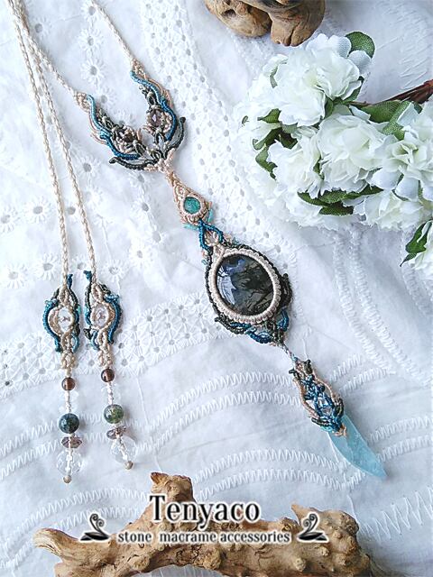 モスアゲートとアクアマリンのマクラメペンダント | Tenyaco