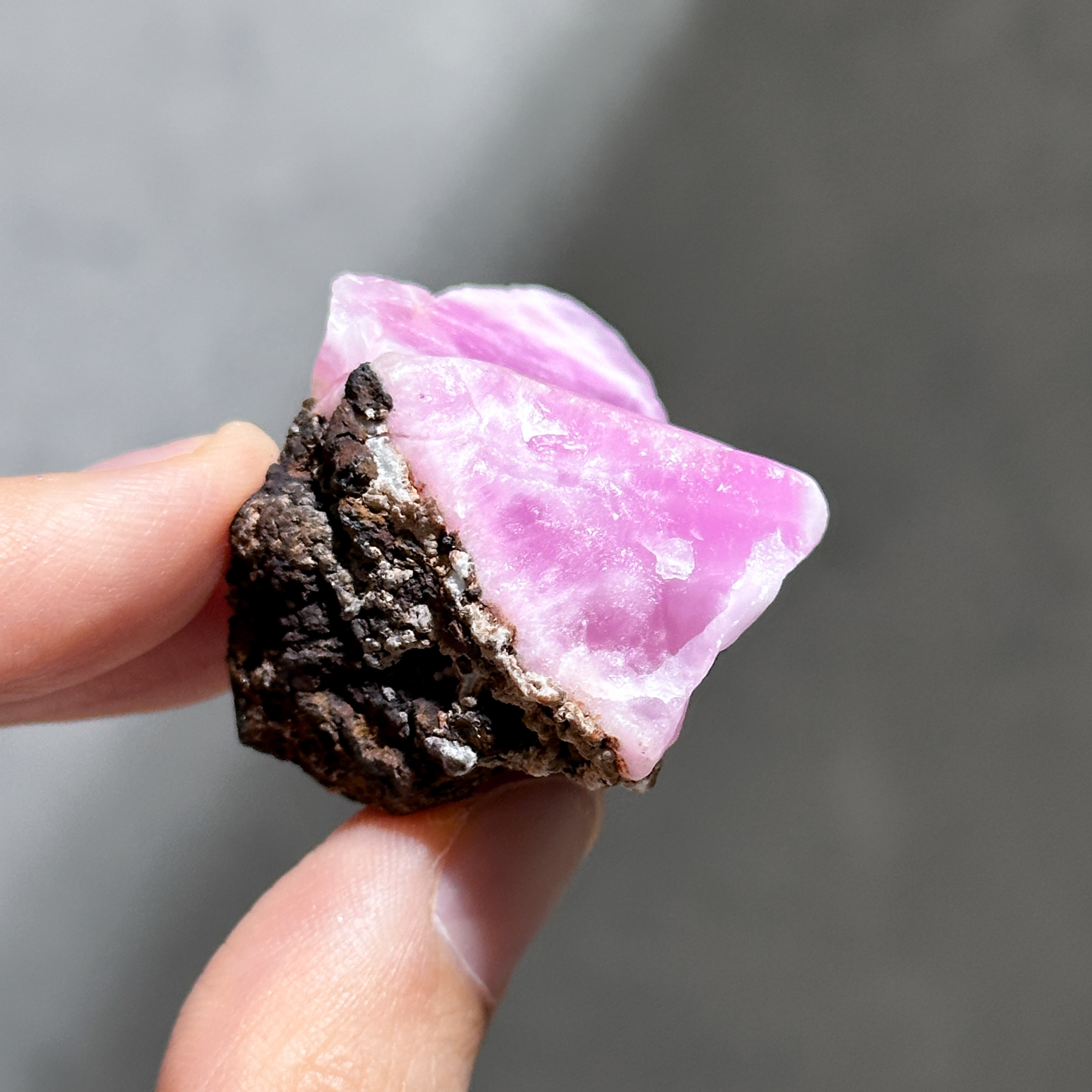 ピンクアラゴナイト 原石 23◇ Pink Aragonite ◇天然石・鉱物