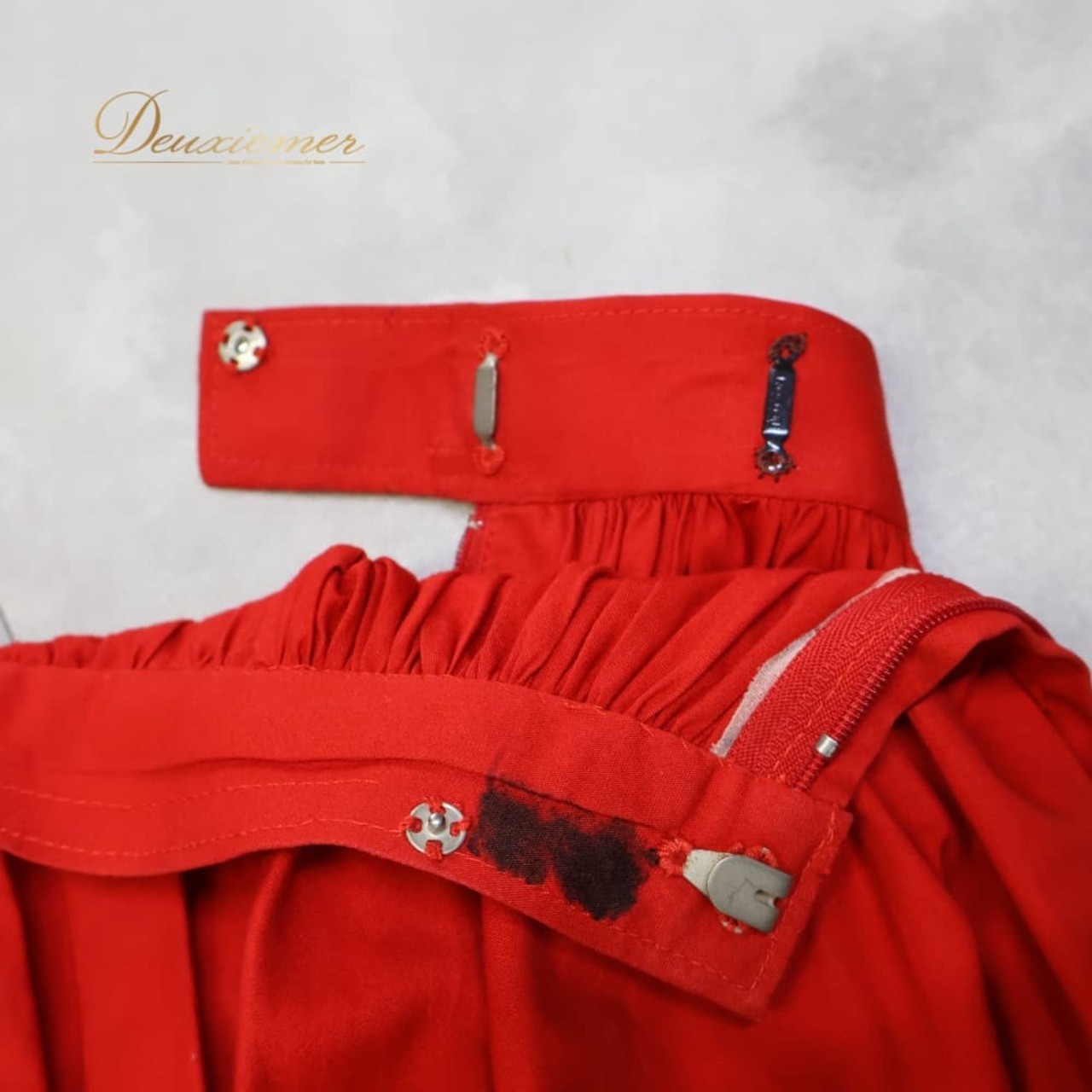 フォークダンス 衣装 スカート レッド系 チロリアン チロリアン カントリー リボン 赤 白 青 水色 黄 緑 ボリューム ダンス衣装 鮮やか イベント 練習 レッスン おしゃれ ホワイト系 ピンク系 ブルー系 グリーン系 イエロー系