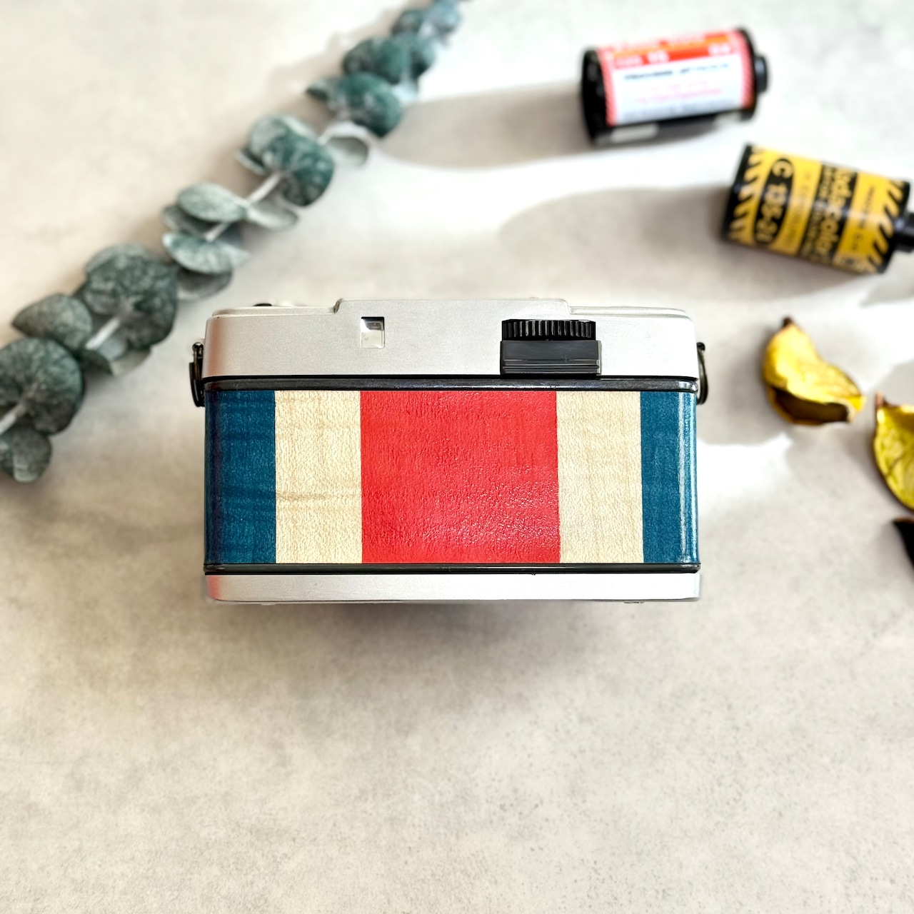 Tricolor トリコロール Olympus-PEN EES