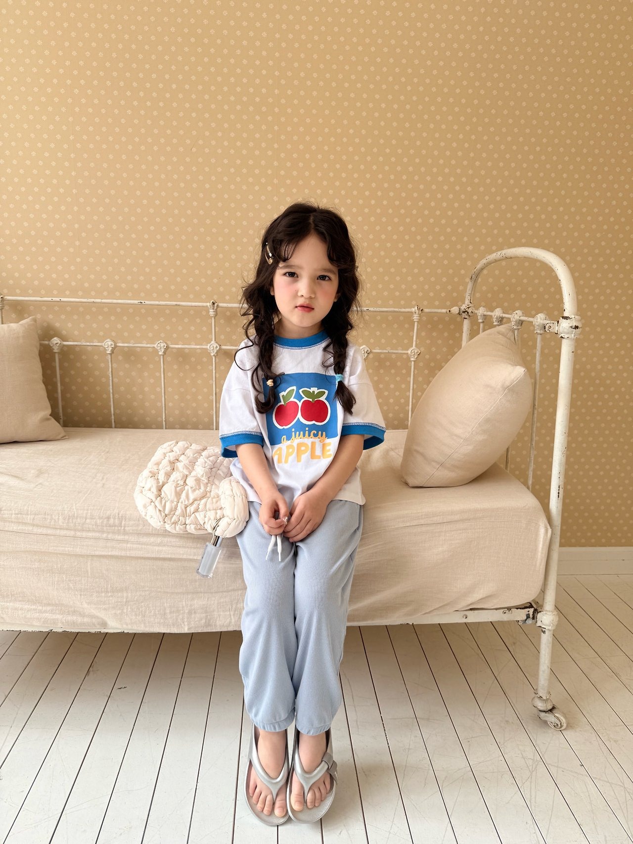 [COMMA] Apple Color Block Tee / [콤마] 애플배색티