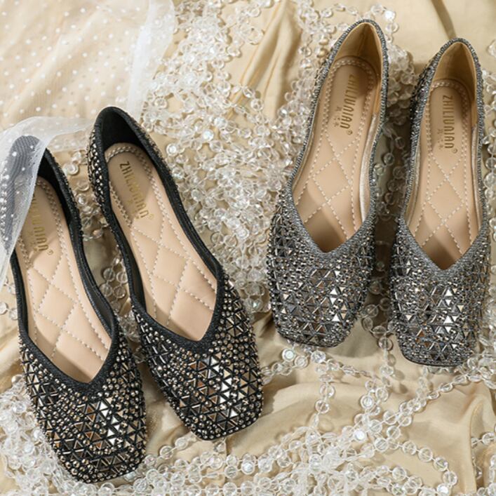 パンプス レディース ぺたんこパンプス 3cmヒール フラット ぺたんこ 歩きやすい 履きやすい キラキラ 美脚 マイクロファイバー 大人可愛い 大人 お洒落 エレガント 大人っぽい 女っぽ 主役級 存在感 抜け感 春 夏 誕生日 二次会 20代 30代 40代 女性用 ガーデン 韓国 韓国系 送料無料 ファッション 21.0cm 21.5cm 22.0cm 22.5cm 23.0cm 23.5cm 24.0cm 24.5cm 25.0cm 25.5cm 26.0cm 26.5cm