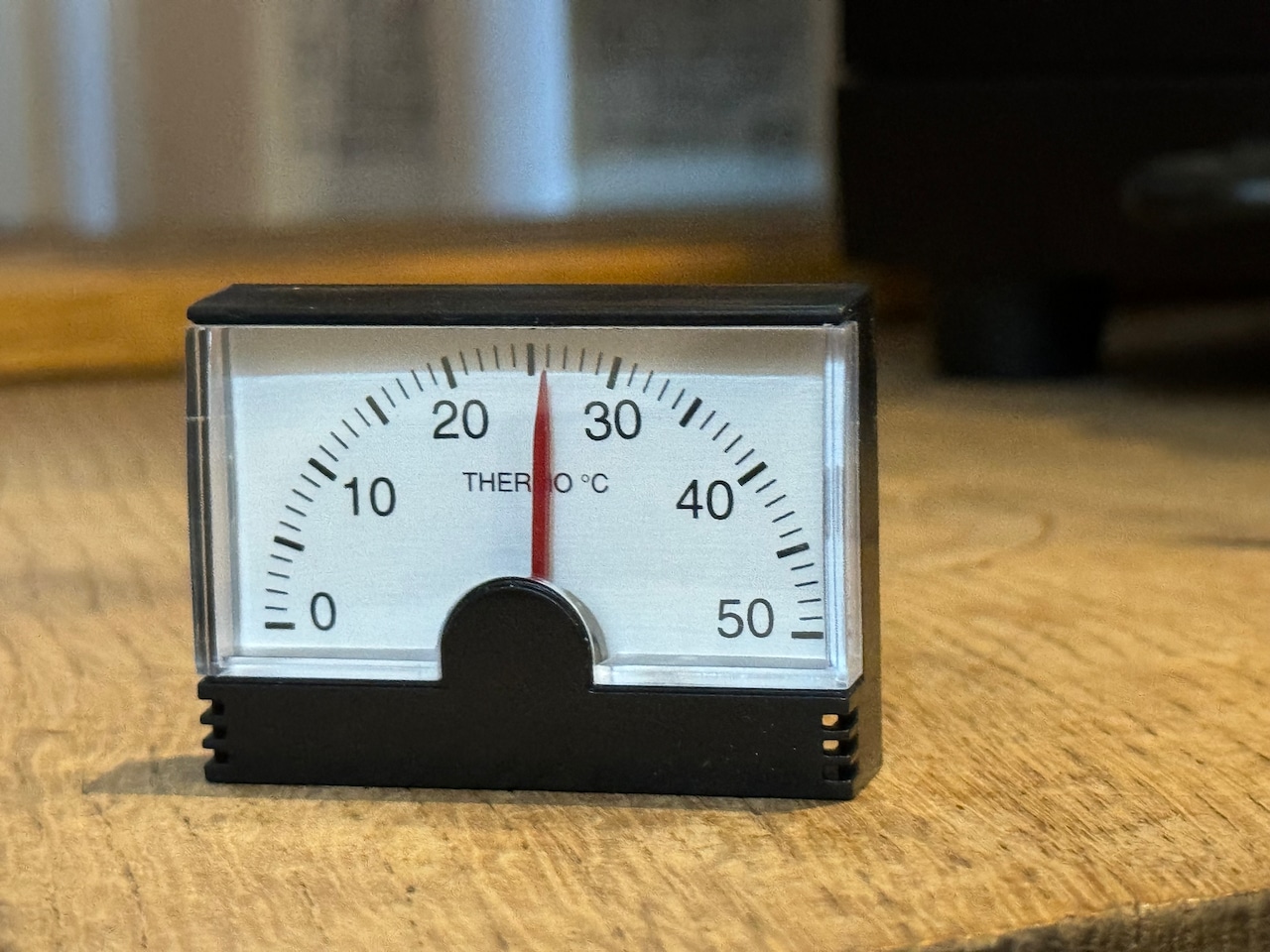 Analogue thermometer 16.1002