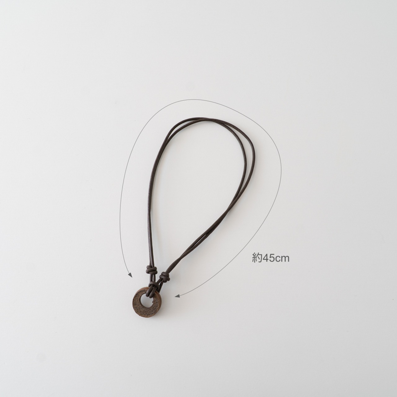積み革のネックレス KUDU