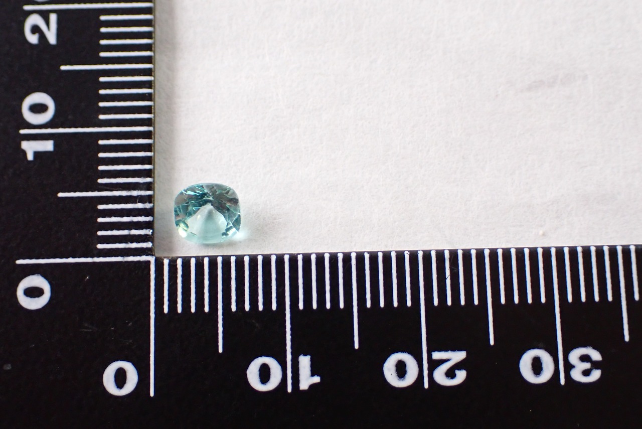 【原石セット】グリーンアパタイト 0.53ct/1.17ct 　[C2‐1017]