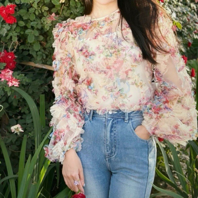 シアーフラワーフリルトップス　２color　00953