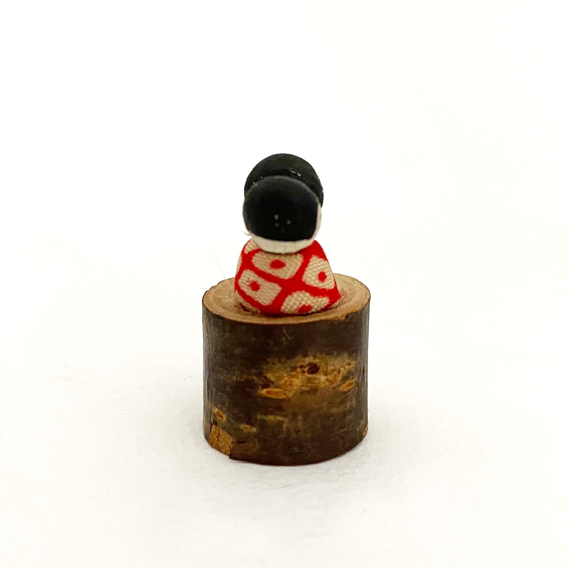 切り株 豆子守りこけし