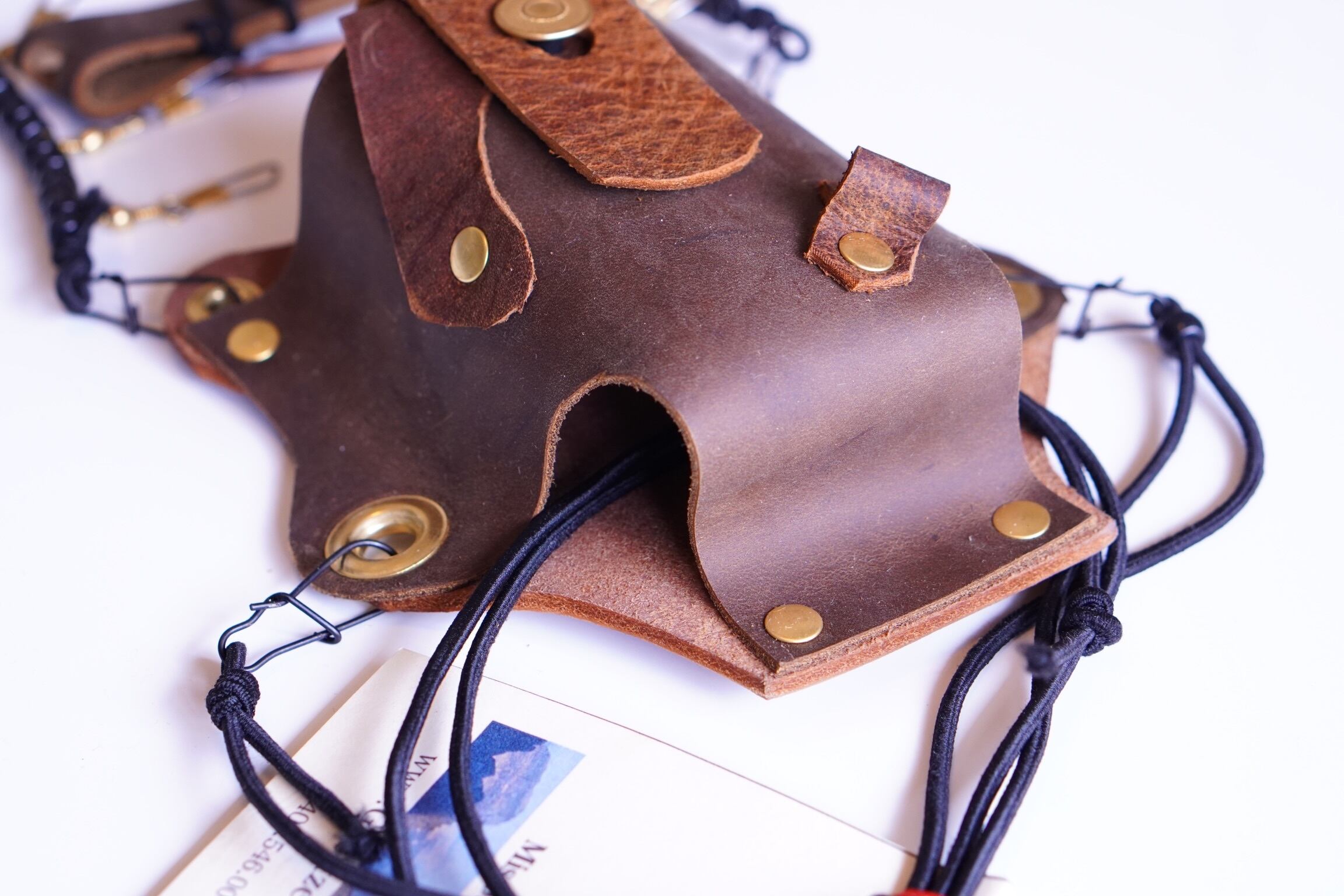 ゴーツェンフライフィッシングレザーランヤードbox ラニヤードサコッシュストラップバッグ Steamriot