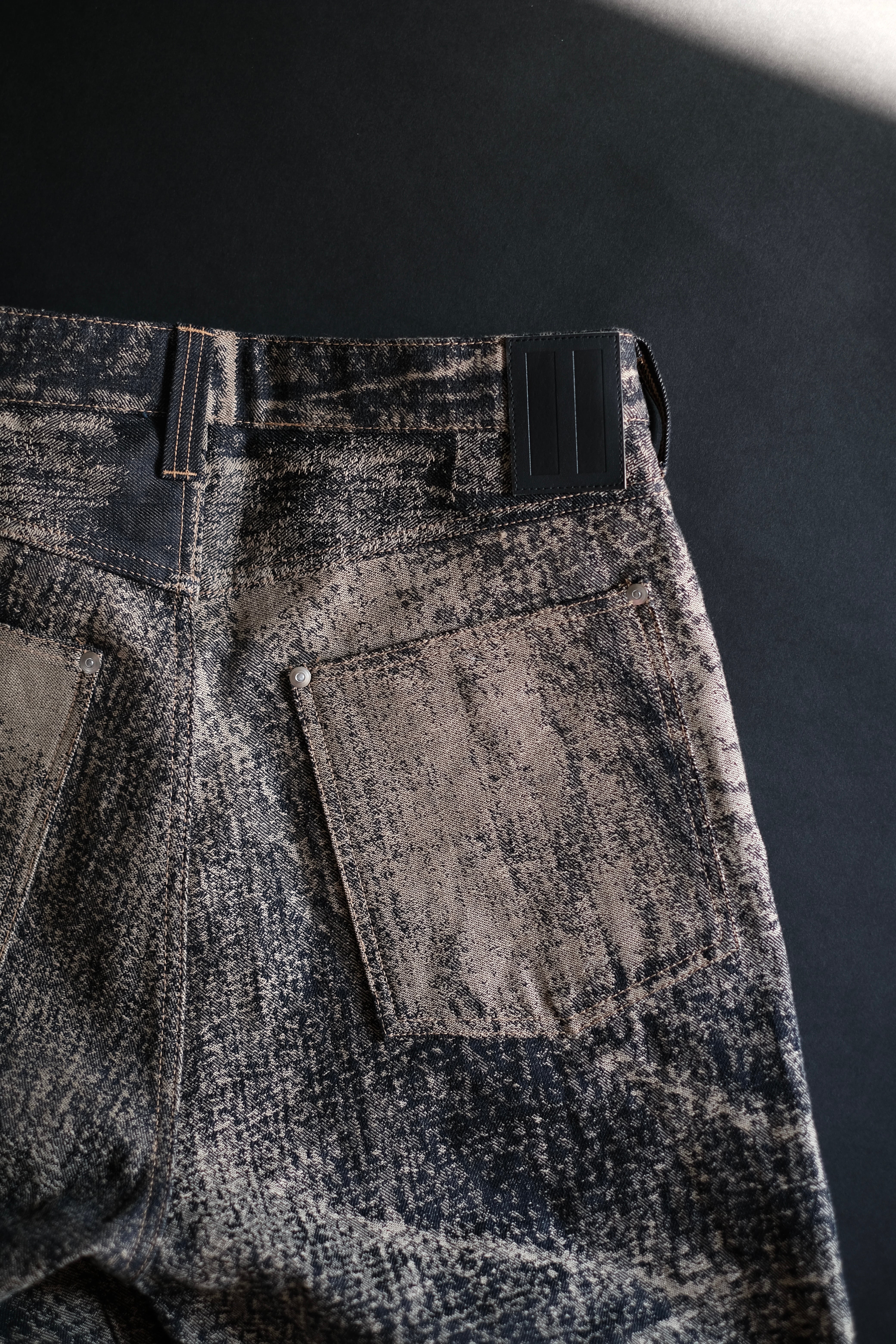 DAISUKE TANABE / x-ray jacuard denim trouser | LIVING