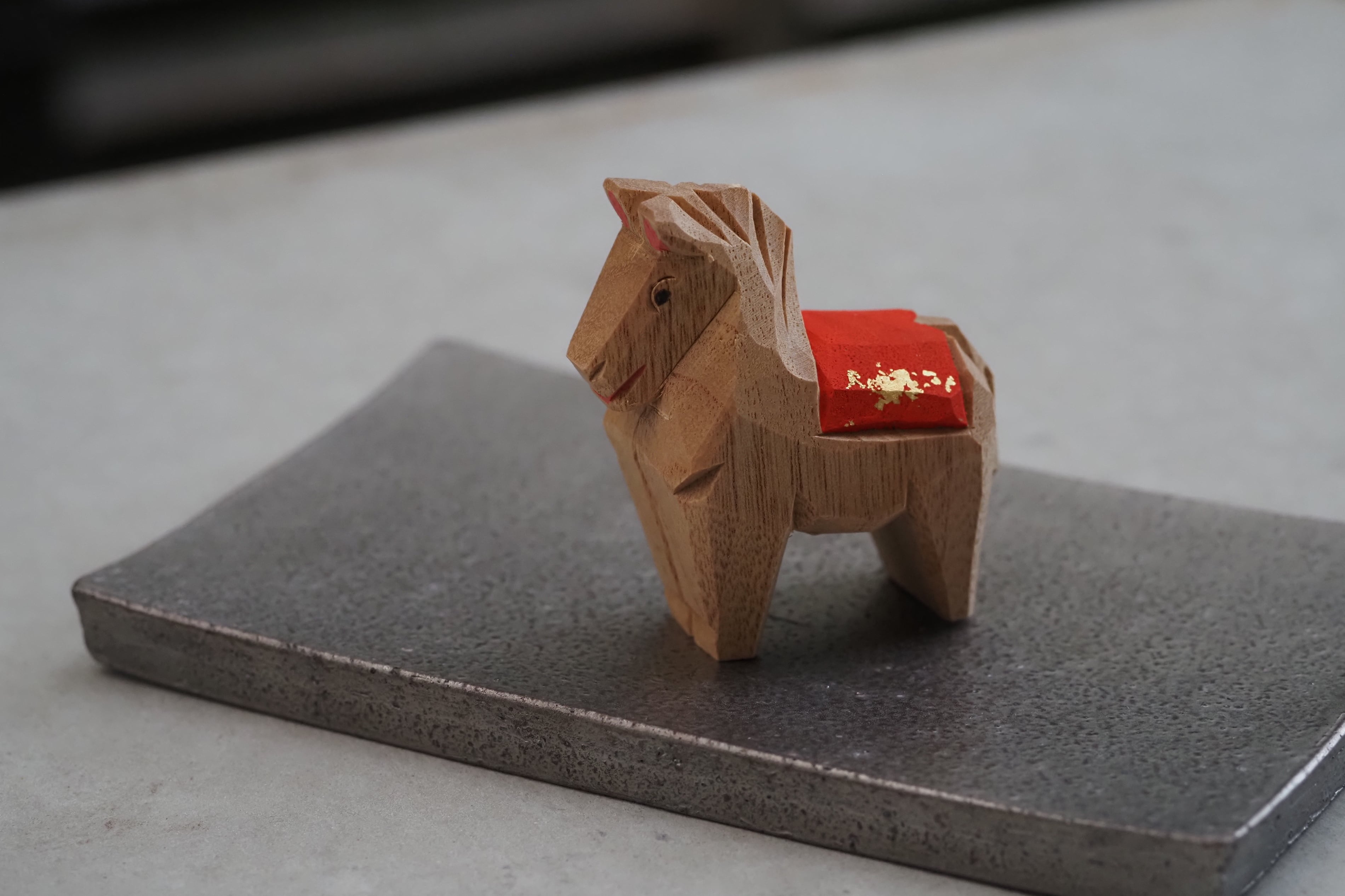 奈良一刀彫 浦弘園 干支「馬 」