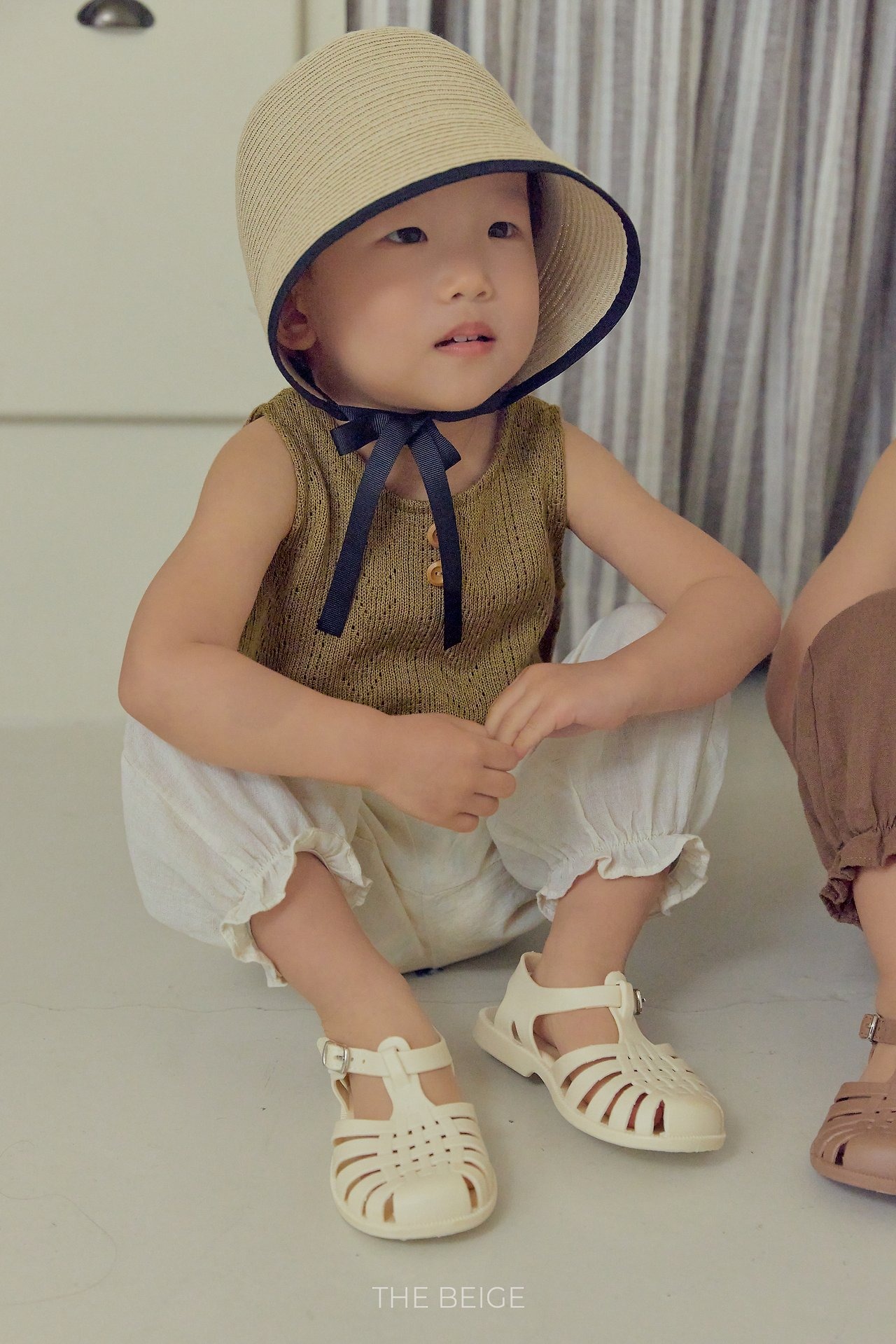 [THE BEIGE] Frilled long pants / [더베이지] 프릴긴바지