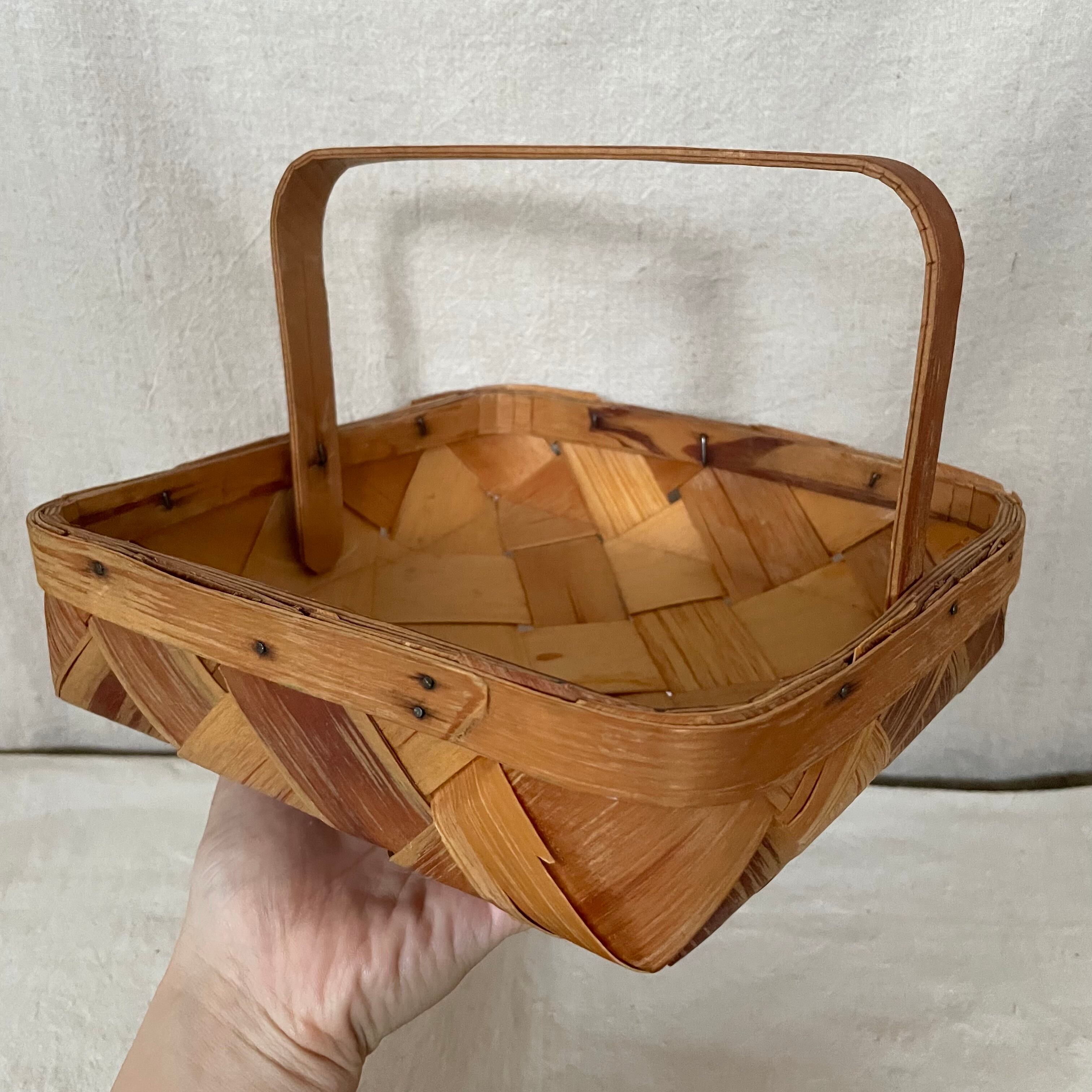 スポーンコリの浅いカゴ