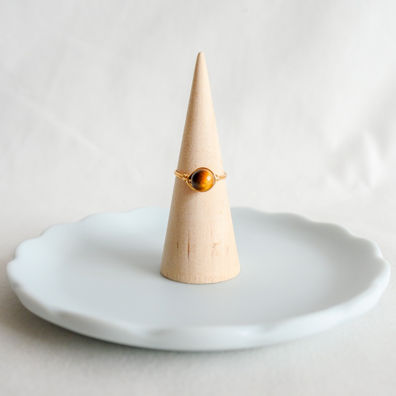 タイガーアイ　こつぶ　ゴールドの指輪