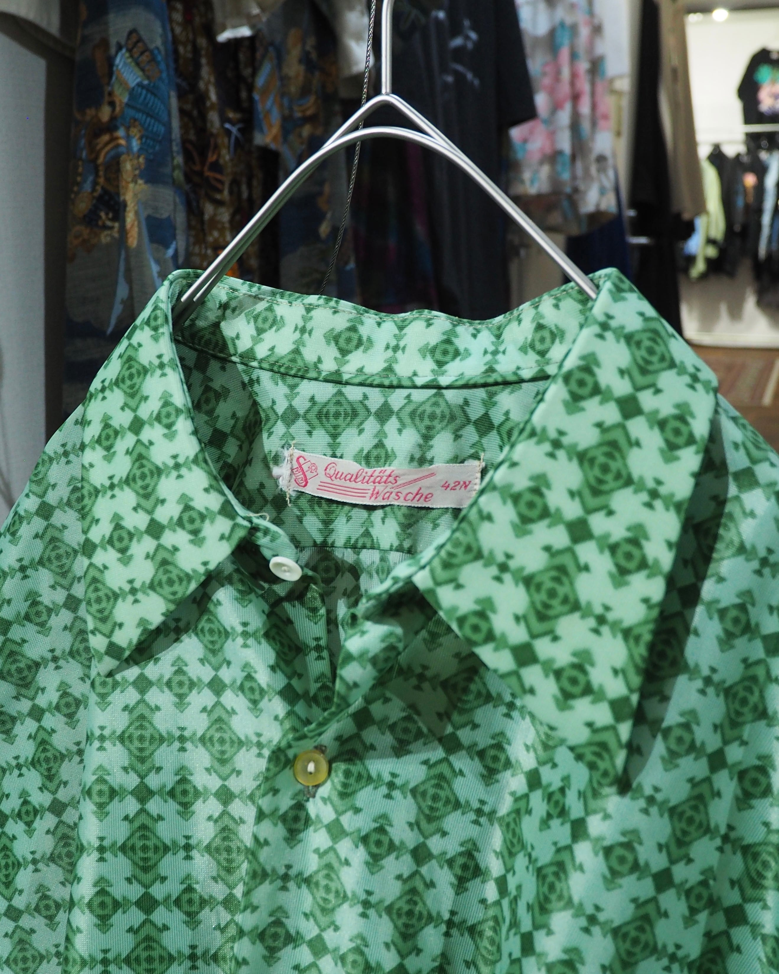1970 - 80s Geometric rhombus patterns vintage Drape loose shirt