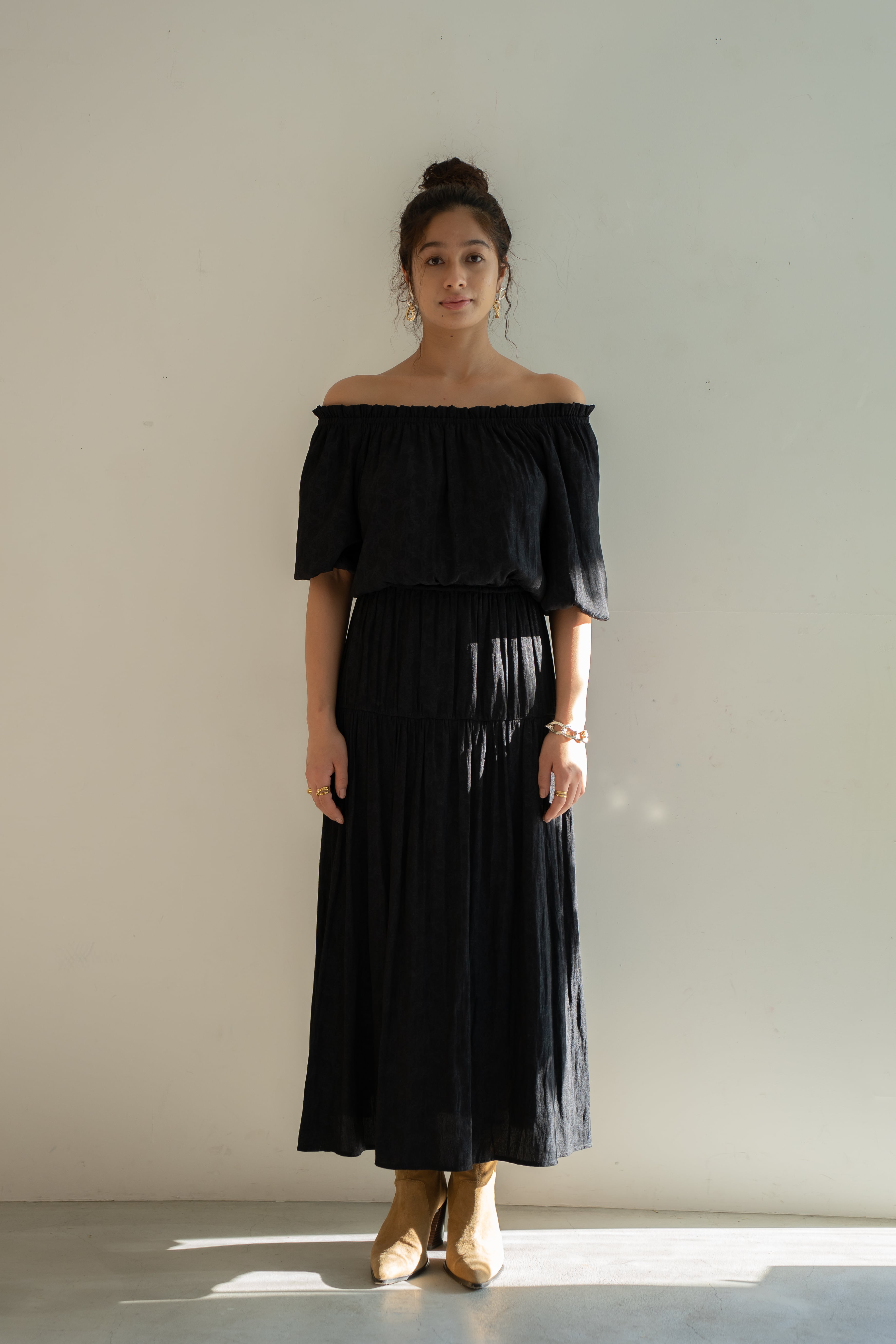 新品タグ付き新品タグ付き　Rose Muse 2way off-shoulder dress