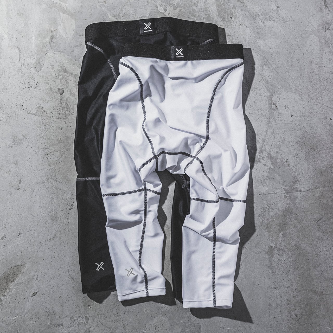 000-042 CROSSEDOG コンプレッションスパッツ 七分丈 ブラック 4,900円