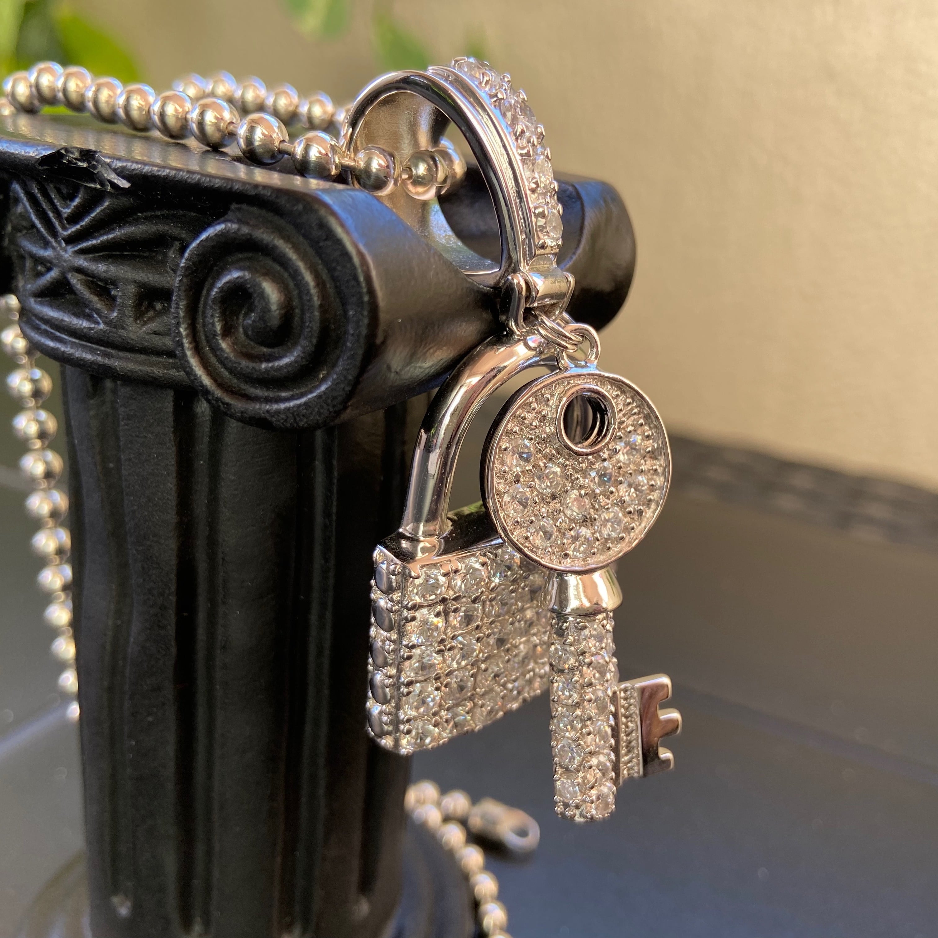 かぎ大＊New York/USAインポートペンダントトップ｜BIGカギ・KEY CZ