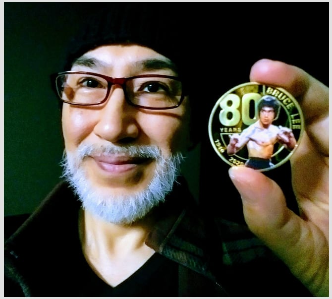 【ズッシリ重いメタル製】BRUCE LEE ブルース・リー (金) お宝】ブルース・リー生誕80周年記念メダル【金銀セット】即発送(^o