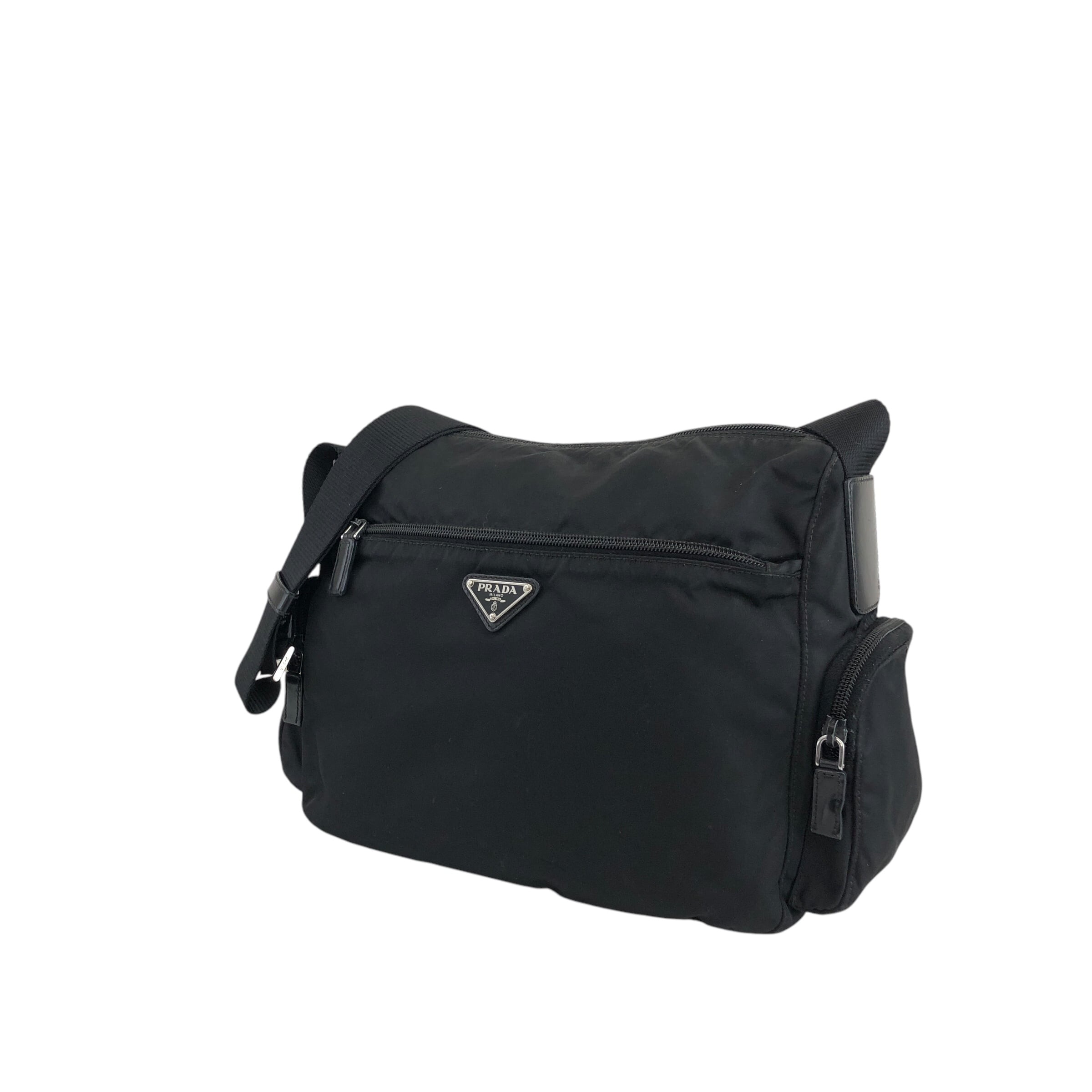 PRADA プラダ ショルダーバッグ ブラック トライアングルロゴ ナイロン