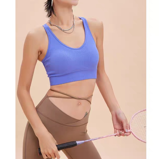 バッククロスデザイン スポーツブラトップ