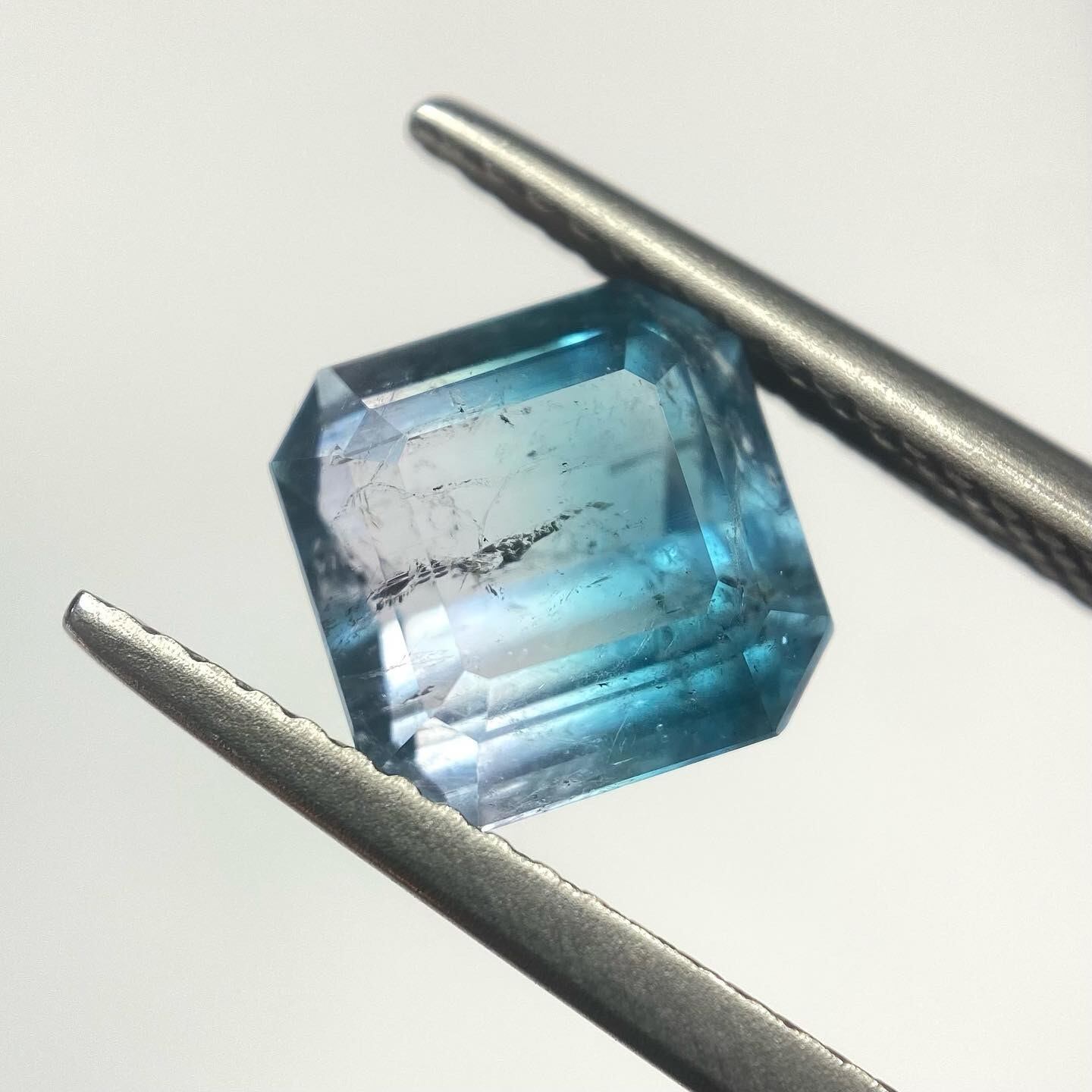 氷の世界　トルマリン