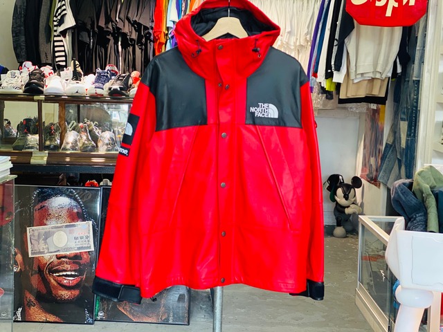 Supreme 18AW × THE NORTH FACE LEATHER MOUNTAIN JACKET MEDIUM RED NP61807I 700JL1470