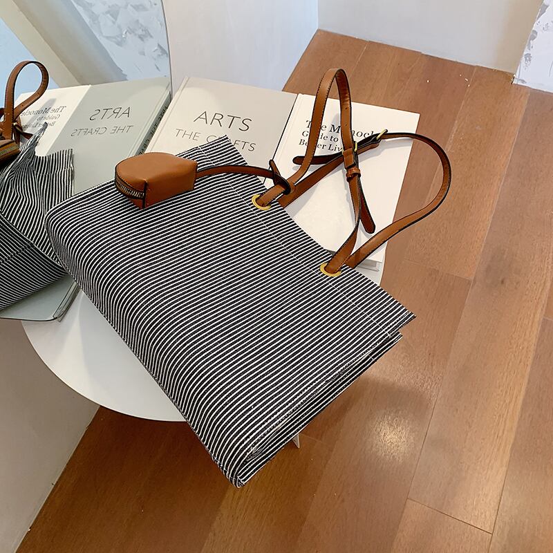 バッグレディースバッグ大容量2020新しいトレンディネットレッドファッションキャンバスショルダーバッグ夏バージョンワイルドトートバッグ Tiancai_Wing_Bag2216739