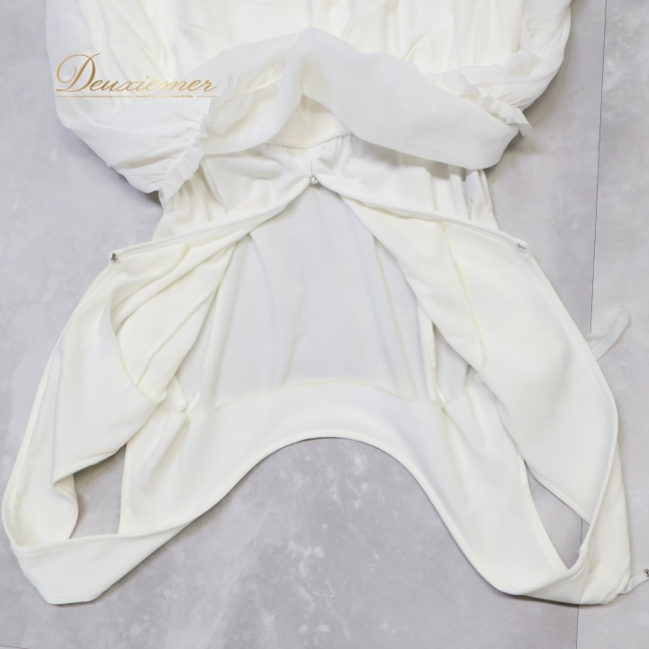 社交ダンス 衣装 チャコット Chacott ワンピース ドレス 白 無地 レース パーティドレス 綺麗 伸縮 ダンス パーティ 発表会 ホワイト系 ドレッシー フォーマル おしゃれ パーティ用 社交ダンス用 発表会用 ダンス衣装 ゆったり シンプル 上品 高級感 軽量 伸びる