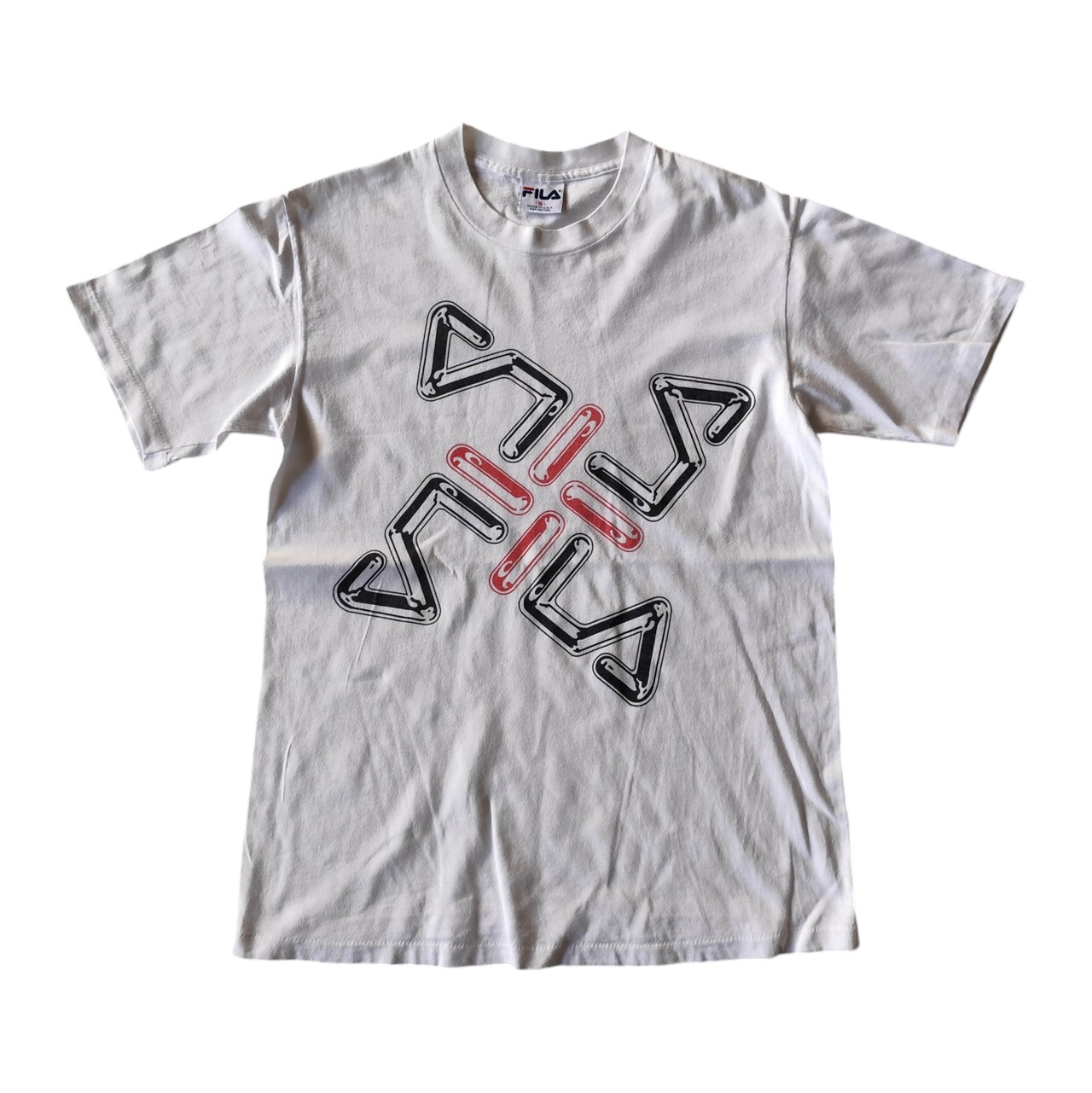 レア　90's vintage　ビンテージ FILA　ロゴTシャツ　アート　USA製　シングルステッチ　メンズ　レディース　S