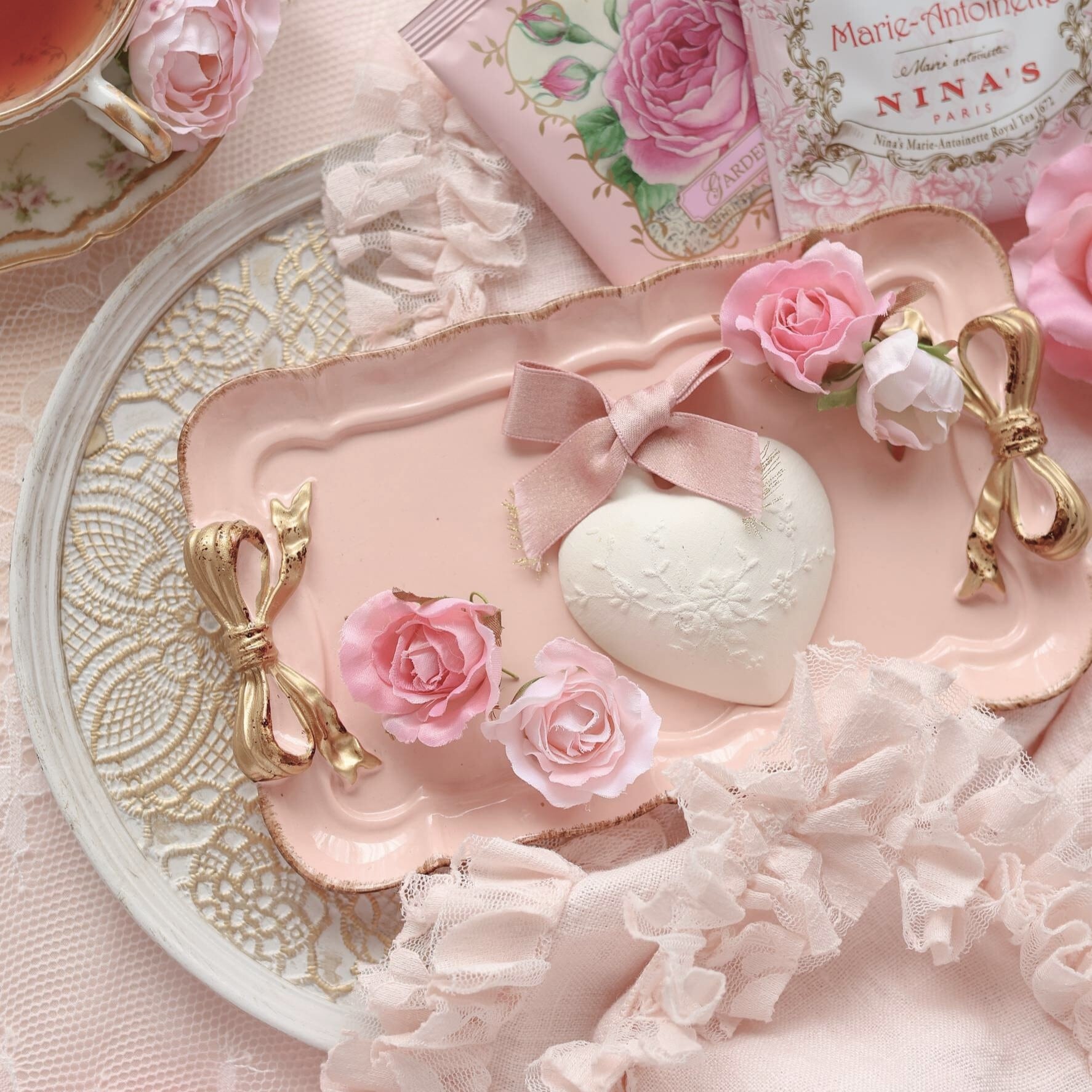 Square ribbon tray / スクエア リボントレイ M | BONNE CHANCE
