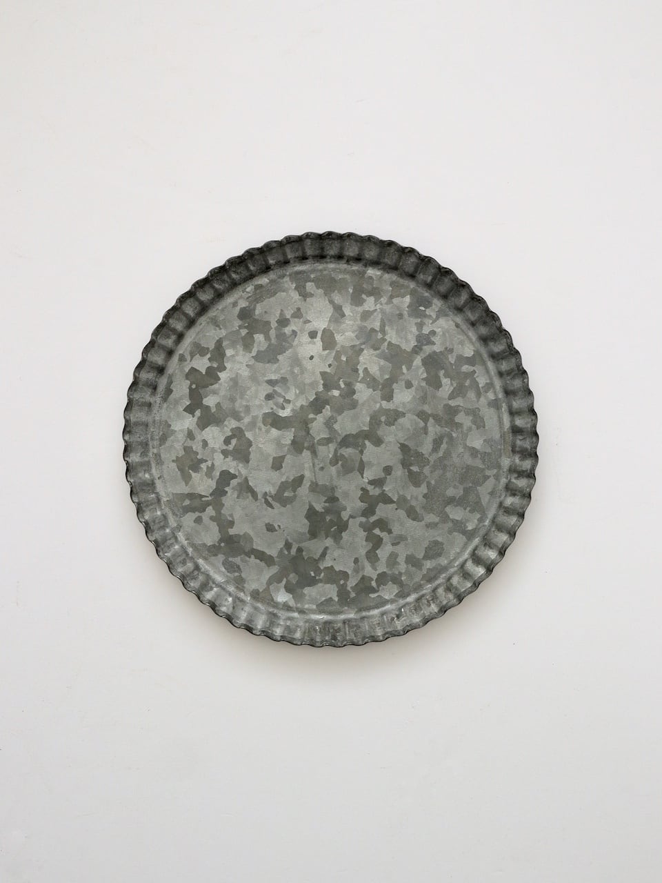 ブリキ フリルエッジ プレート 16.5cm|Tin Scalloped Edge Plate 16.5cm