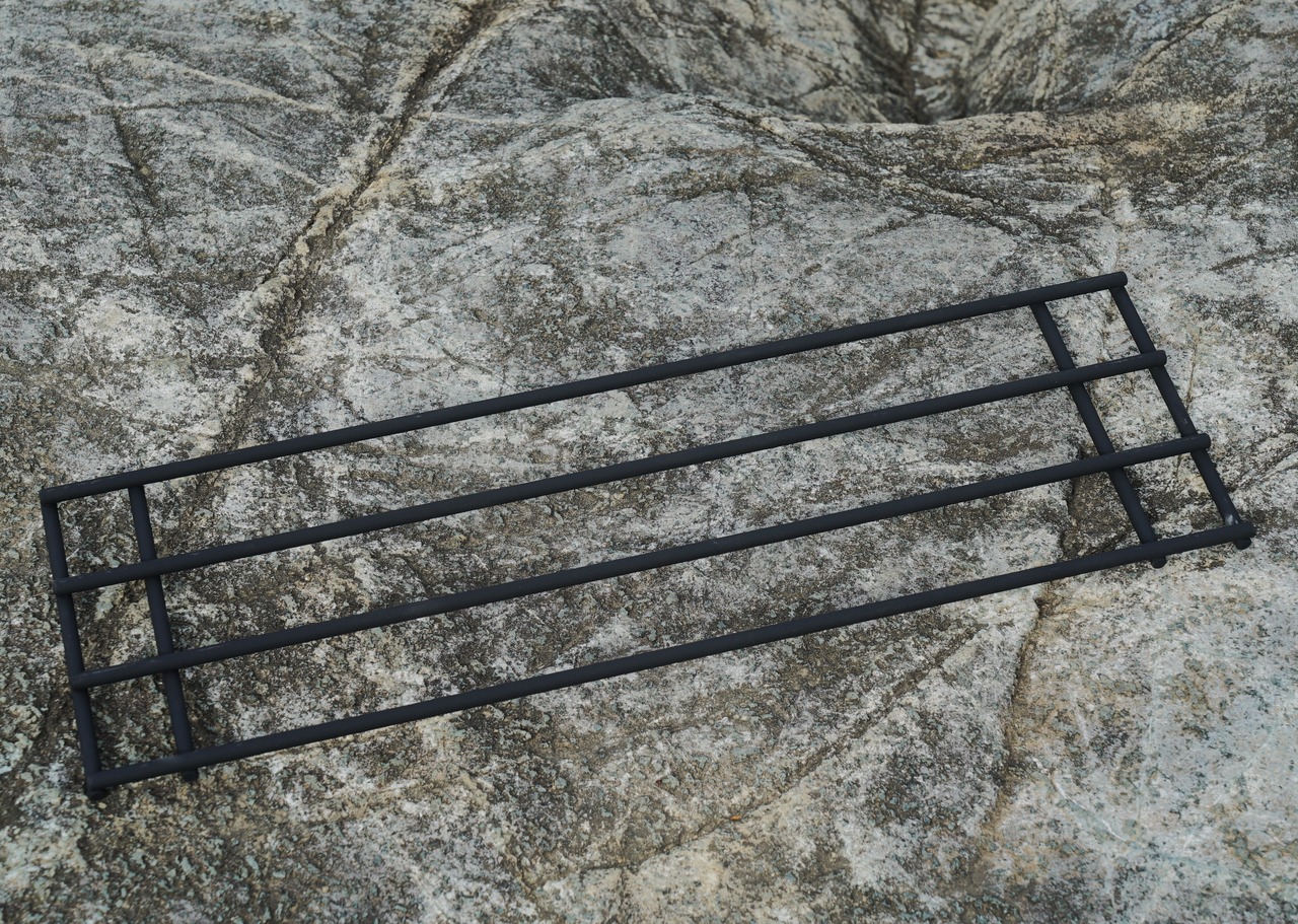 スノーピーク焚火台M対応ベーシックロストル “ MAHR ” (耐熱焼付塗装)