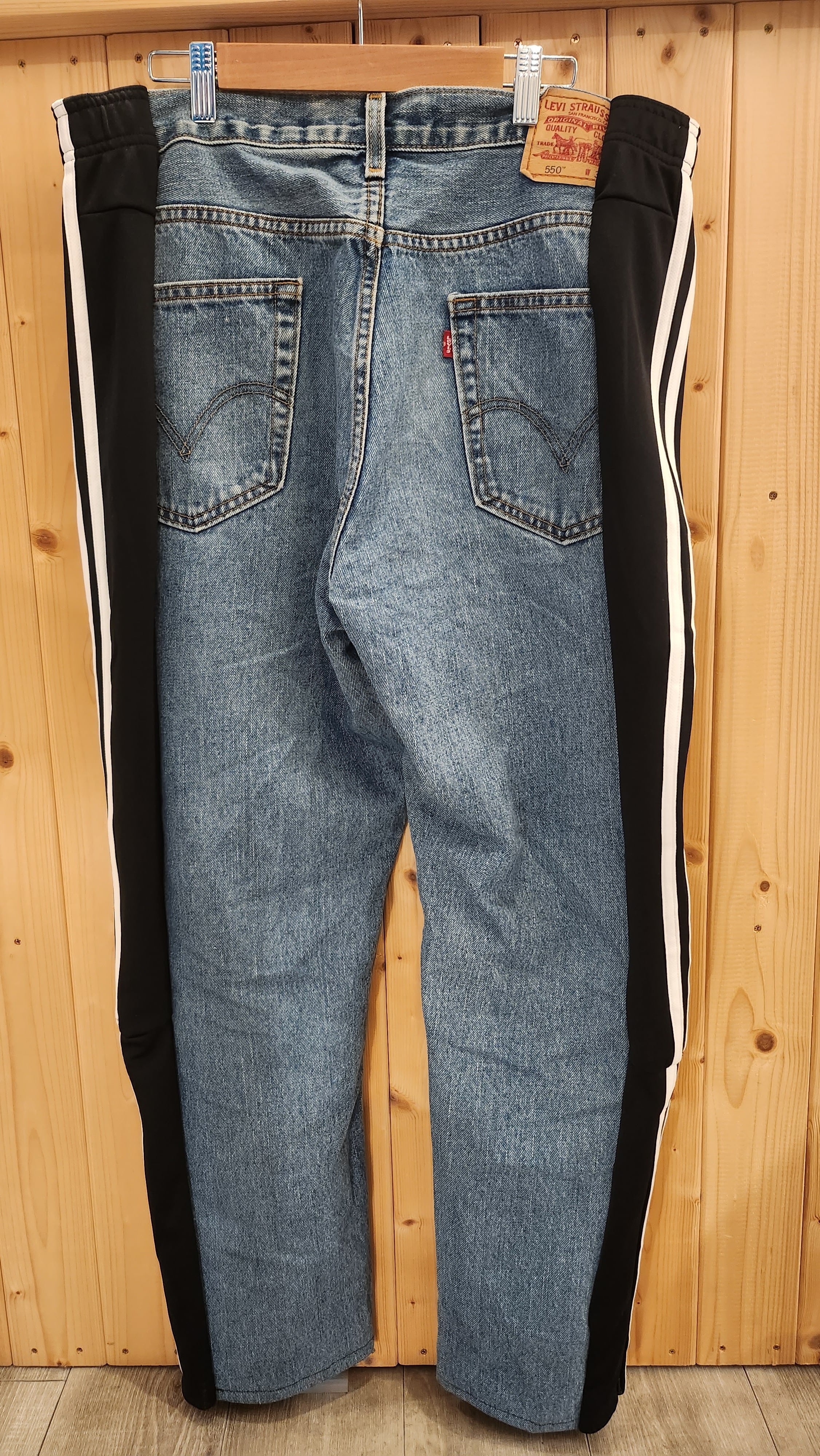 フェスで完売!Lab originalリメイクパンツ Levi's adidas フェスで完売!Lab originalリメイクパンツ Levi's adidas
