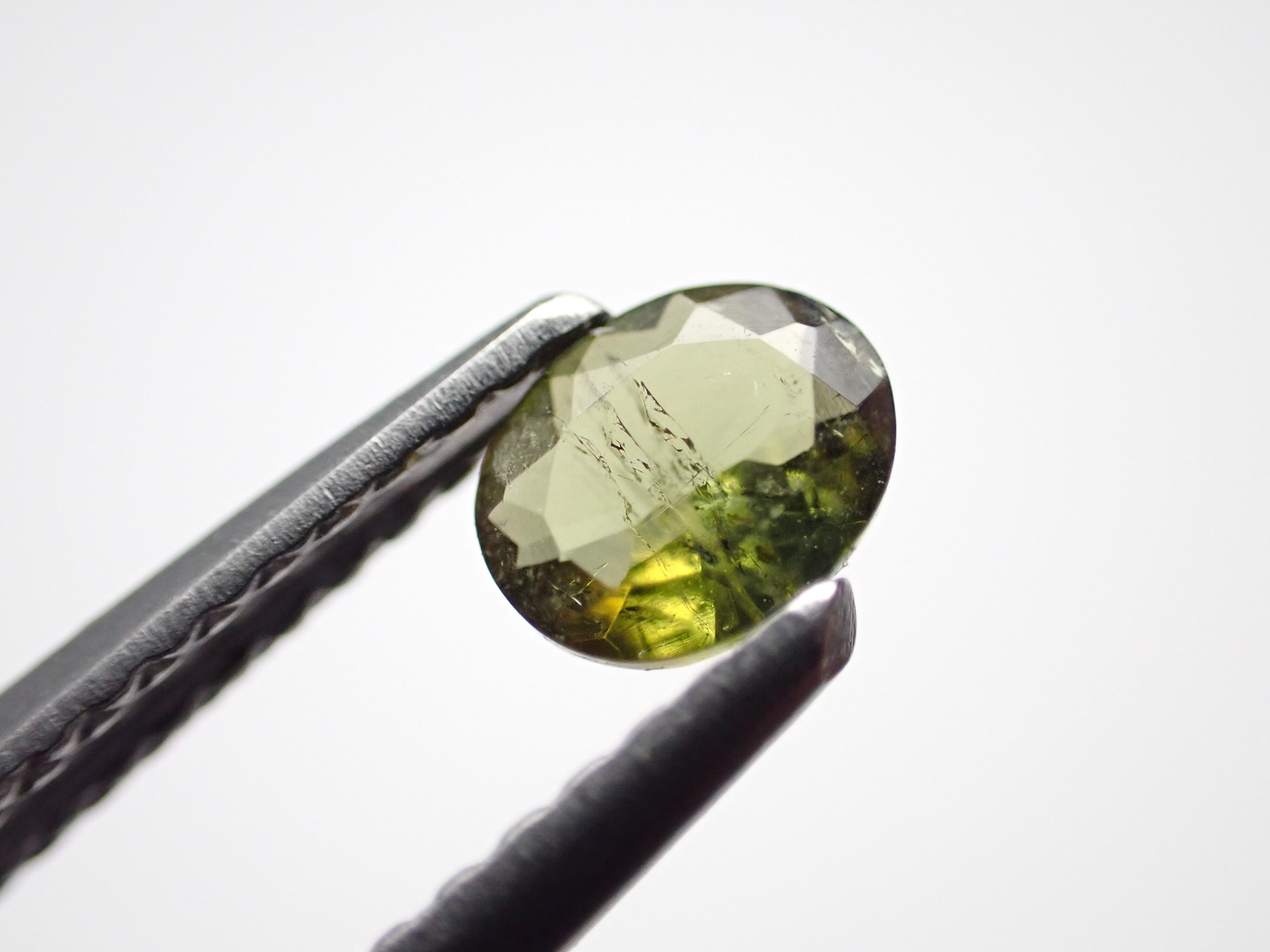 ペンタゴナイト 結晶原石 インド R8-6494 | MineralQuest