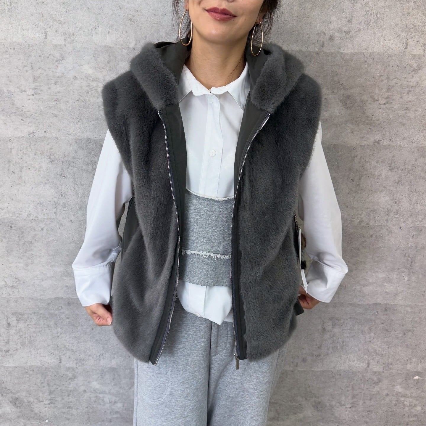 アンナケリー Annakerry HOOD FUR VEST | Sister by ParisLagar