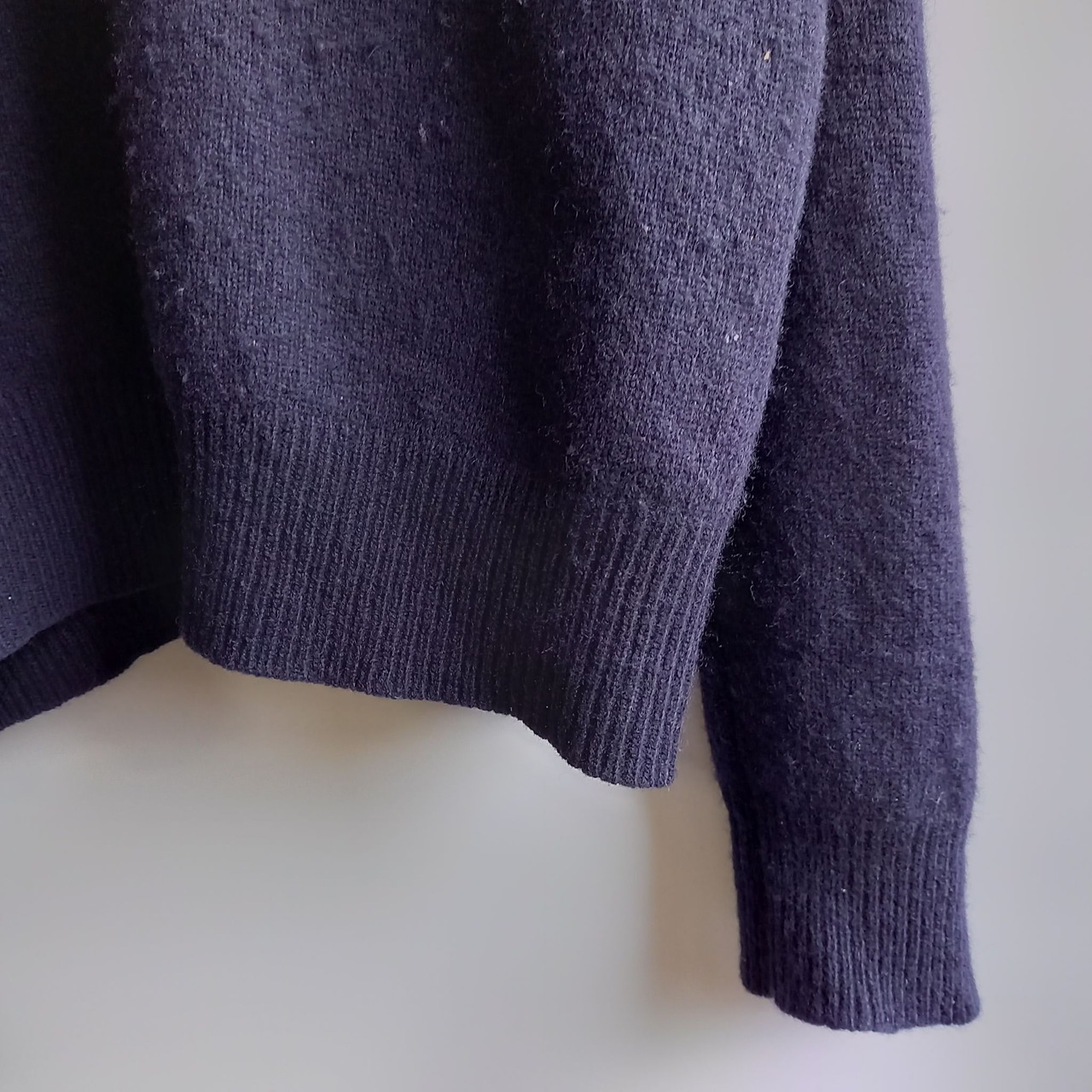 ポロバイラルフローレン　Vネックセーター　ラムウール100％　刺繍ロゴ　ネイビー　M/M