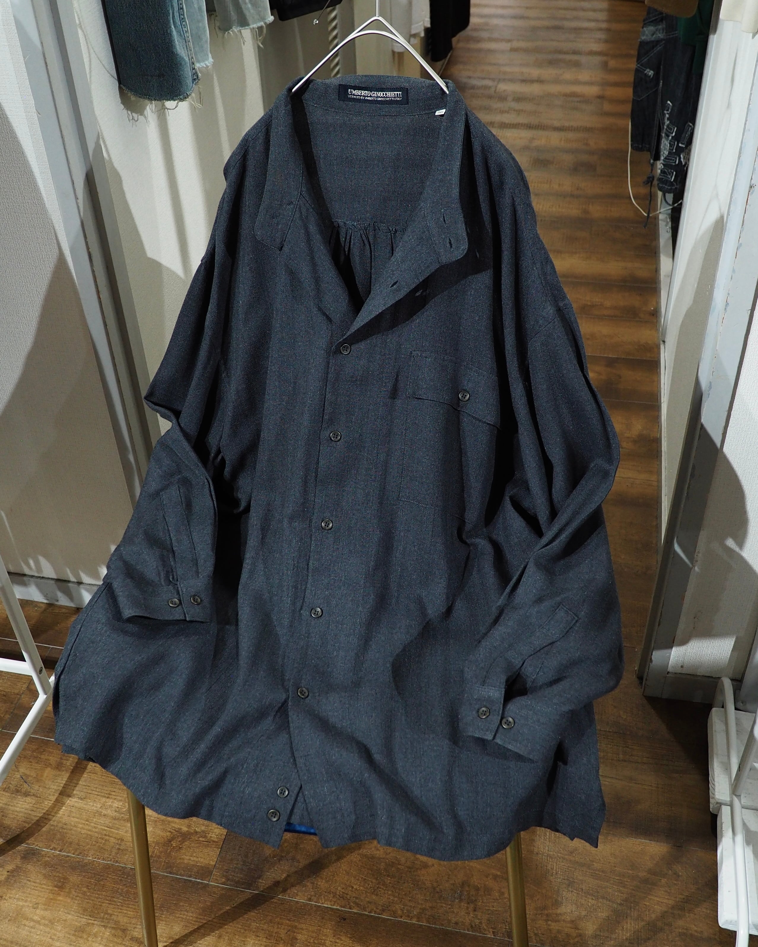 1990s " UMBERTO GINOCCHIETTI " Beautiful Charcoal Gray Color Vintage Over Silhouette No Collar Shirt