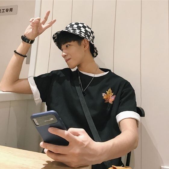 全2色 カジュアル プリント おしゃれ 半そで Tシャツ カットソー